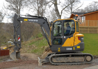 Фото мини экскаватора Volvo ECR58 фото