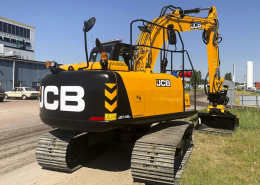 Фото гусеничного экскаватора JCB JS 145 фото